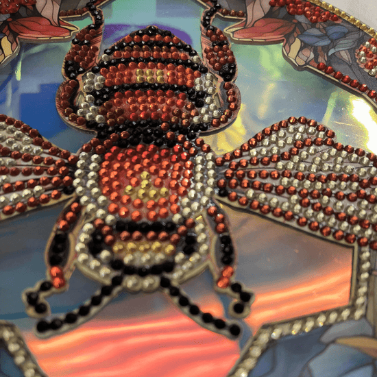 Load image into Gallery viewer, Bee Crystal Art Hanging Decoration Kit shine
