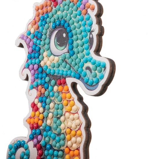 Load image into Gallery viewer, Seahorse Crystal Art Wildlife Buddies face
