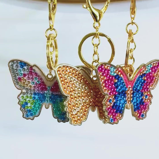 Load and play video in Gallery viewer, Bianca Butterfly Crystal Art Metal Keyring Kit

