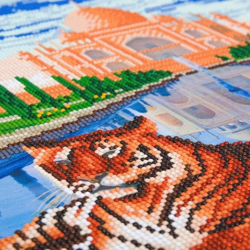 Taj mahal tigers crystal art canvas kit close up