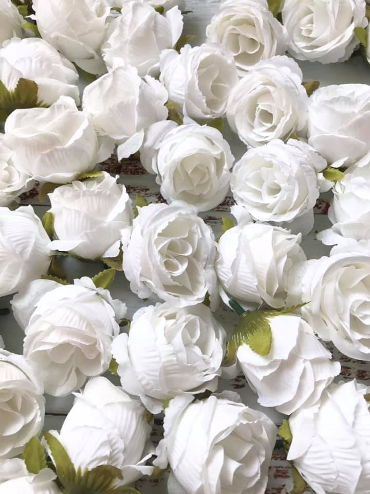 Royal Roses Forever Flowerz - approx 60 - White