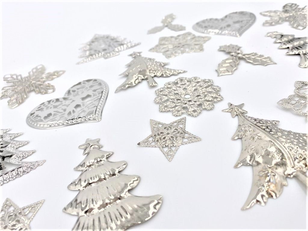 100 Piece Metal Ornaments Kit